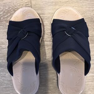 Life Stride Navy Knot Ring Slide Sandals